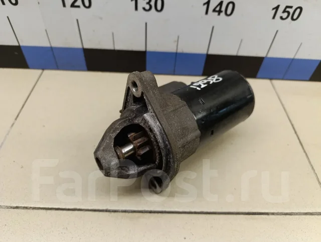 ������� Toyota Corolla E12 2001-2006 281000D130 ����