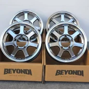 Beyondi. 5.5x16", 5x139.7, ET20. ��� ����� �� ������������ ����