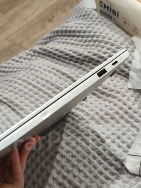 Xiaomi Mi Notebook Air 13.3. 13.3", 2,3����, ��� 8 ��, ���� 256���, WiFi: 1, Bluetooth: 1 ����
