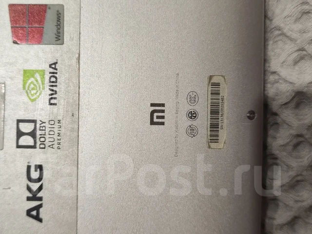 Xiaomi Mi Notebook Air 13.3. 13.3", 2,3����, ��� 8 ��, ���� 256���, WiFi: 1, Bluetooth: 1 ����