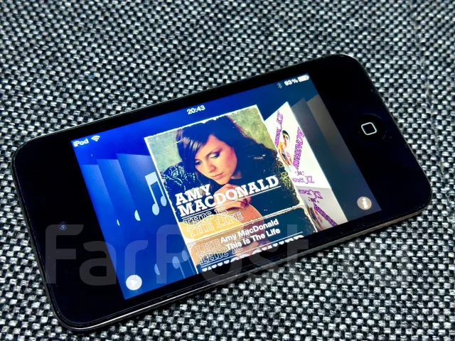 Apple iPod touch 4. ����