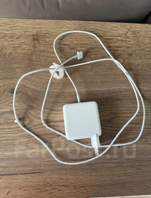 Apple MacBook Pro 13 2014 Mid. 13", 2,6����, ��� 8 ��, ���� 128���, WiFi: 1, Bluetooth: 1, ����������� �� 6��. ����