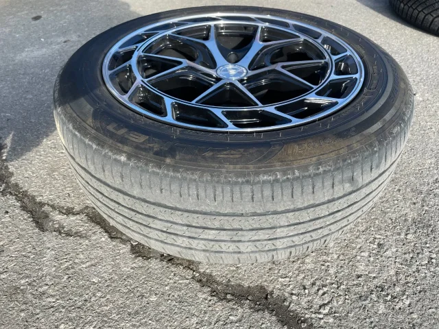 Vossen. 8.0x18", 5x114.3, ET35, �� 73,1���. ����