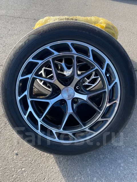 Vossen. 8.0x18", 5x114.3, ET35, �� 73,1���. ����