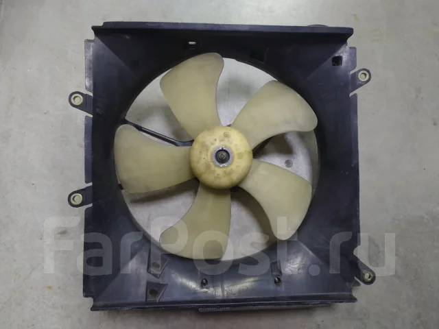 �������� ��������� Toyota Corolla ��110 16711-15271 ����