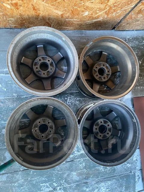 AVS Model 6. 8.0x17", 5x114.3, ET35, �� 66,1���. ����