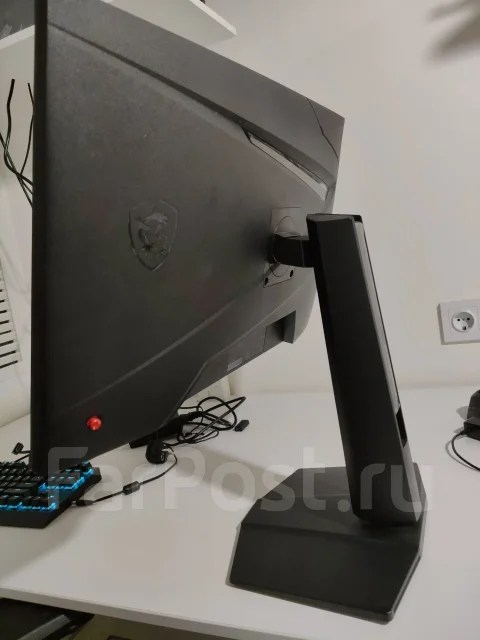 MSI. 27", ���������� �� (LCD, LED, QLED) ����