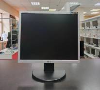 LG. 17", ���������� �� (LCD, LED, QLED) ����