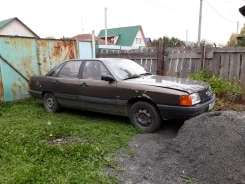 Audi 100 ����