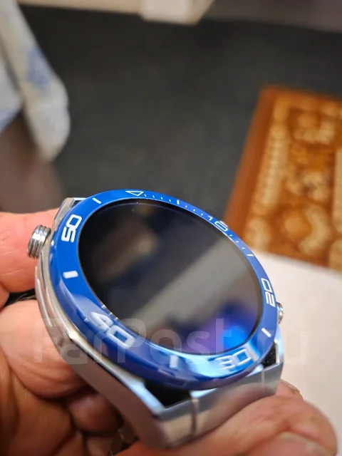 Huawei Watch Ultimate. GPS, NFC ����