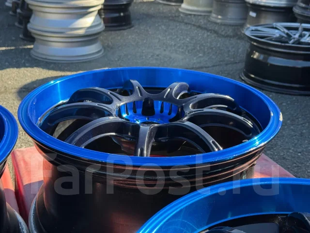RAYS Gram Lights 57 Gainer. 7.5/8.5x18", 5x114.3, ET45/45, �� 73���. ����