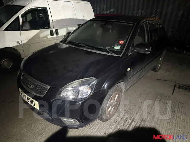 ������� Kia Rio 2005-2011 21002384 361002A300 ����