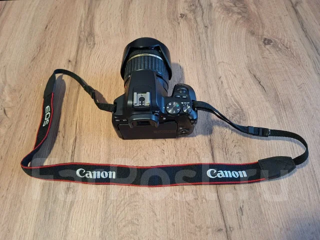 Canon EOS 250D ����