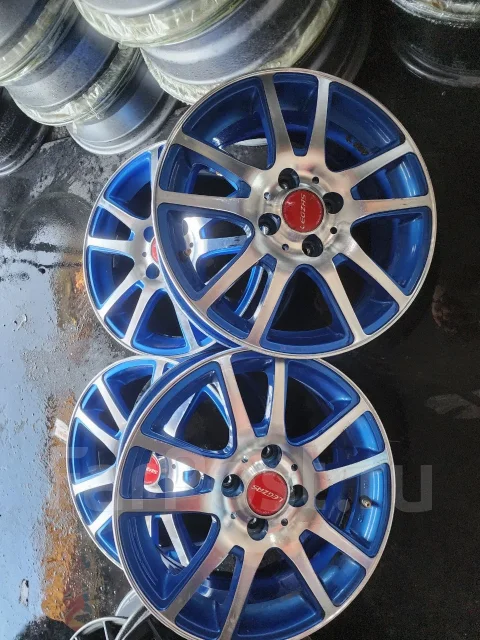 Hot Stuff Stich Legzas. 6.0x15", 4x100, ET42 ����