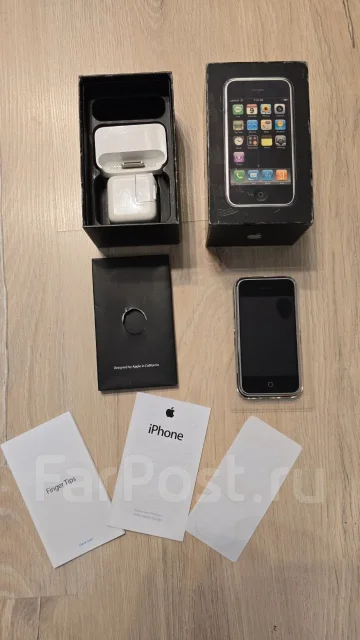 Apple iPhone. �/�, 8 ��, ����� ����