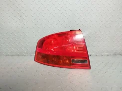 ������ AUDI A4, ����� 8E5945095 ����
