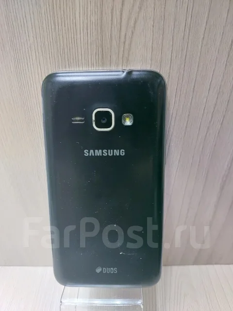Samsung Galaxy J1 2016. �/�, 8 �� ����