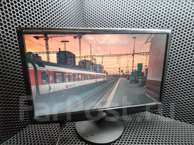 ViewSonic. 22", ���������� �� (LCD, LED, QLED) ����