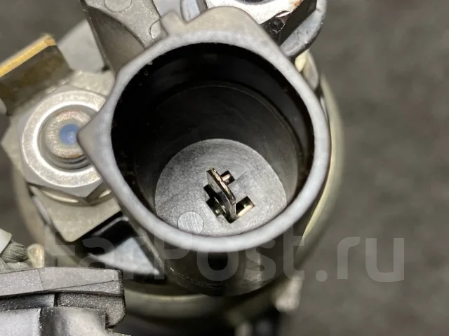 ������� Audi A4 B8 2009 06H911021A 1.8T CDH 06H911021A ����
