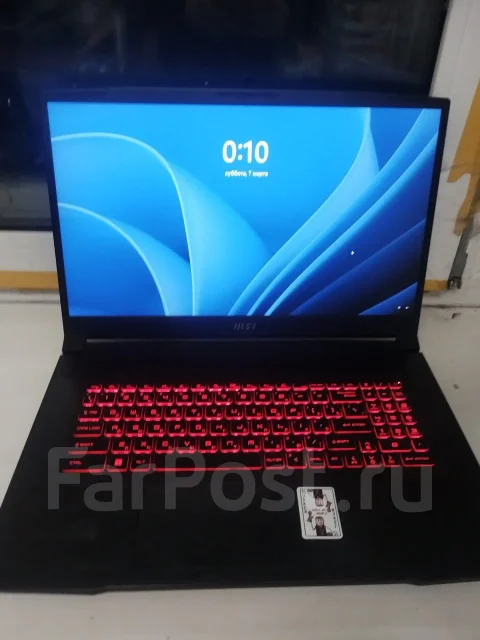 MSI Katana 17. 17.3", 144����, ��� 8 ��, ���� 512���, WiFi: 1, Bluetooth: 1, ����������� �� 2��. ����