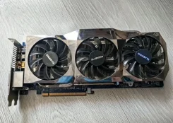 Radeon HD 6870 ����