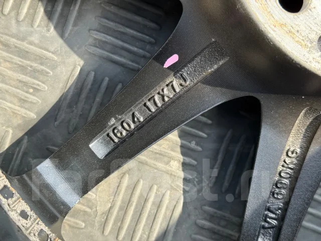 BADX Loxarny Sport. 7.0x17", 5x114.3, ET38, �� 73���. ����
