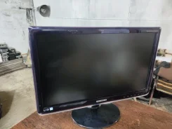 Samsung. 20", ���������� �� (LCD, LED, QLED) ����