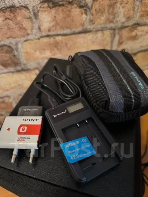 Sony Cyber-shot DSC-N1. 8 - 8.9 ��, ���: 5� ����