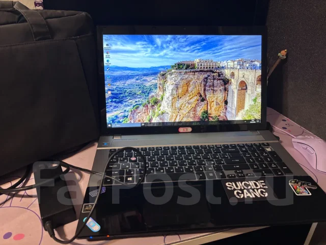 Acer Aspire V3-771G. 16.1", 70����, ��� 8 ��, ���� 180���, WiFi: 1, Bluetooth: 1, ����������� �� 1��. ����