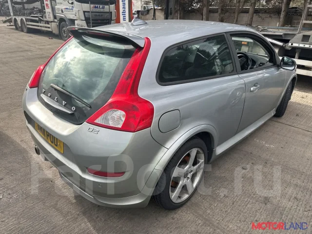 ������� Volvo C30 2006-2013 21077423 36003219 ����
