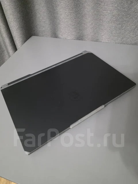 MSI Cyborg. 15.6", ��� 16 ��, ���� 512���, WiFi: 1, Bluetooth: 1 ����