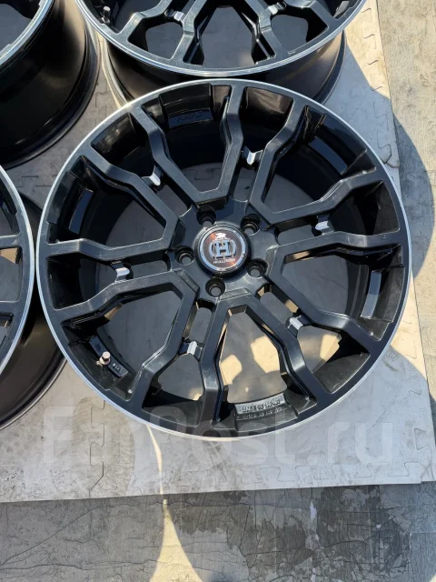 RAYS HFullCross. 8.0x19", 5x114.3, ET48, �� 73,1���. ����