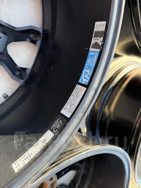 RAYS HFullCross. 8.0x19", 5x114.3, ET48, �� 73,1���. ����