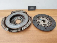 ��������� Nissan Almera 3021053Y10 N15 3021053Y10 ����