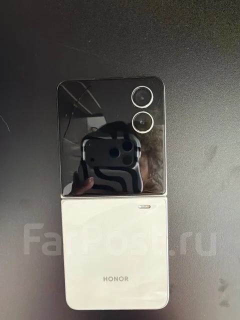 Honor Magic V. ����� ����