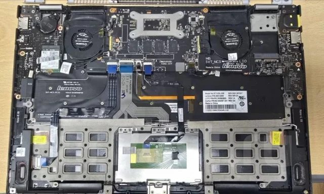 Lenovo IdeaPad Yoga 2 Pro. 13.3", 1,6����, ��� 4 ��, ���� 256���, WiFi: 1, Bluetooth: 1 ����