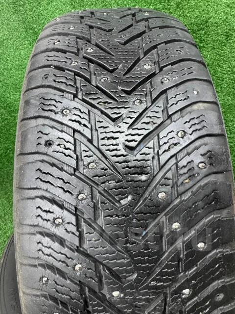 Nokian Hakkapeliitta 8 SUV. ������, ����������, �/�, ����� 35 % ����