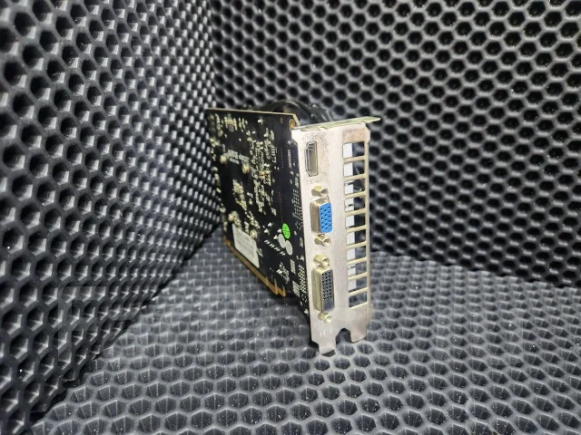GeForce GTX 650 ����
