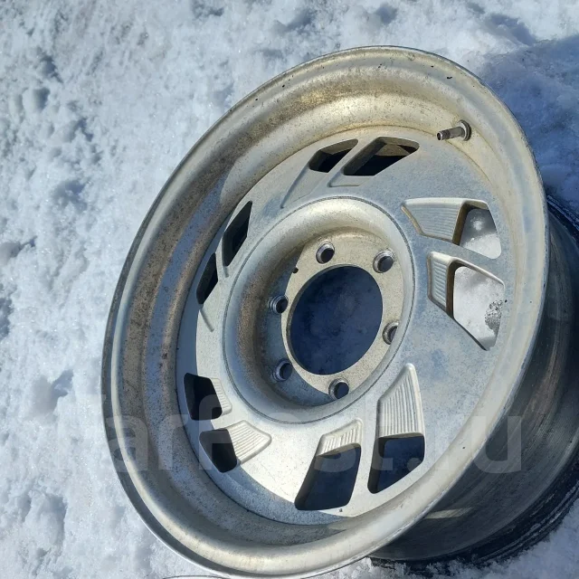 Centerline Wheels. 9.0x16", 6x139.7, ET0, �� 110���. ����