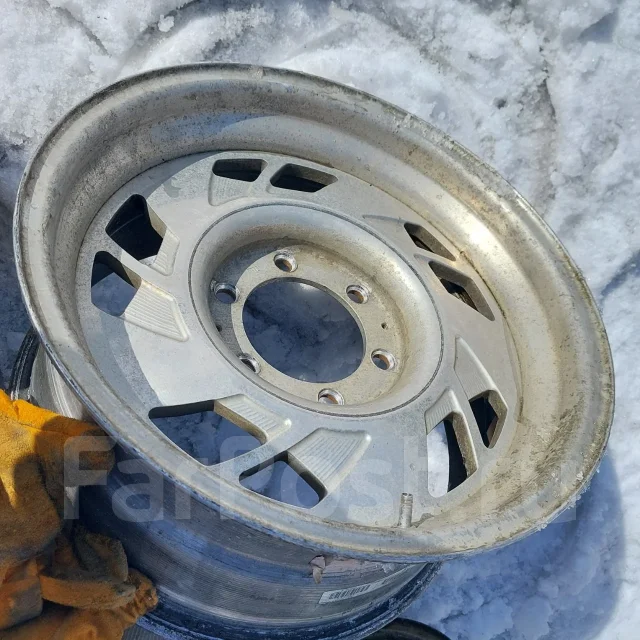 Centerline Wheels. 9.0x16", 6x139.7, ET0, �� 110���. ����