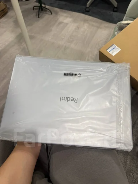 Xiaomi RedmiBook 16. ��� 16 ��, ���� 512���, WiFi: 1, Bluetooth: 1, ����������� �� 20��. ����