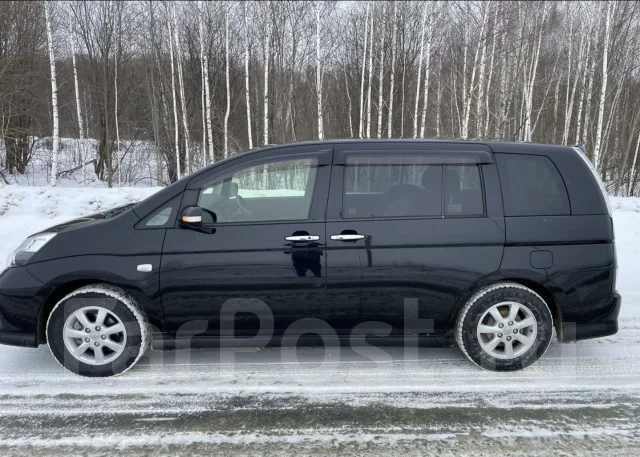 Toyota Isis. ��������, ��������, 1.8 (144��.�.), ������, 100 000����. �� ����