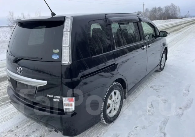 Toyota Isis. ��������, ��������, 1.8 (144��.�.), ������, 100 000����. �� ����