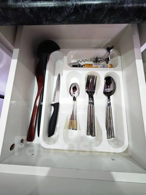��������, ����� ����������� 8. �����, 23���.��., 2/9 ���� ����
