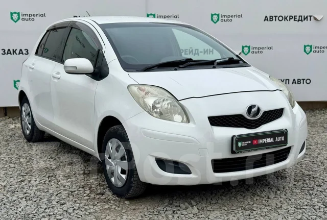 Toyota Vitz. �������, ��������, 1.3 (87��.�.), ������, 267 000����. �� ����