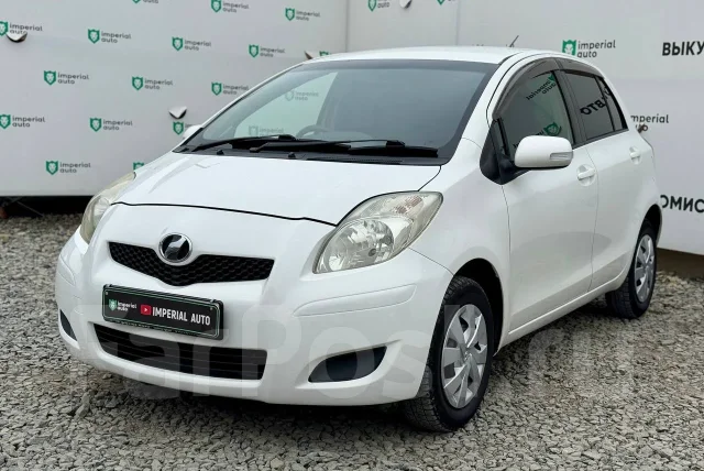 Toyota Vitz. �������, ��������, 1.3 (87��.�.), ������, 267 000����. �� ����
