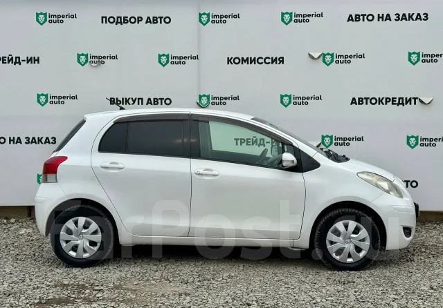 Toyota Vitz. �������, ��������, 1.3 (87��.�.), ������, 267 000����. �� ����