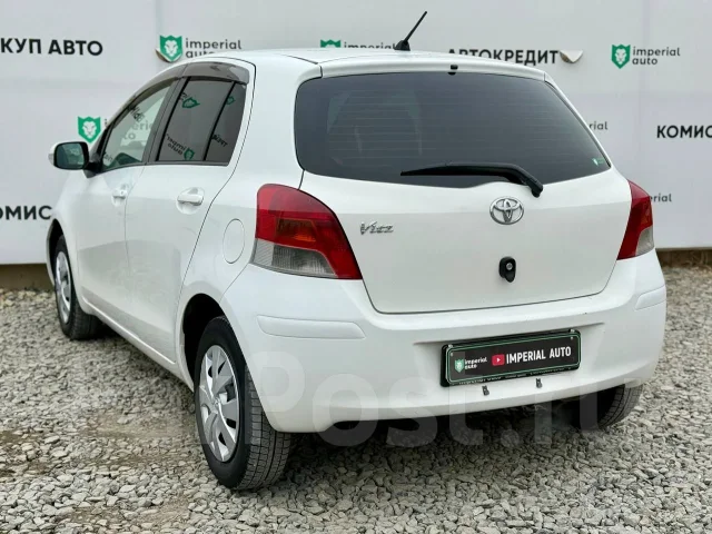 Toyota Vitz. �������, ��������, 1.3 (87��.�.), ������, 267 000����. �� ����