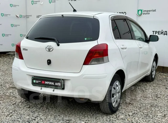 Toyota Vitz. �������, ��������, 1.3 (87��.�.), ������, 267 000����. �� ����