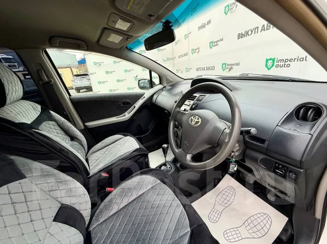 Toyota Vitz. �������, ��������, 1.3 (87��.�.), ������, 267 000����. �� ����